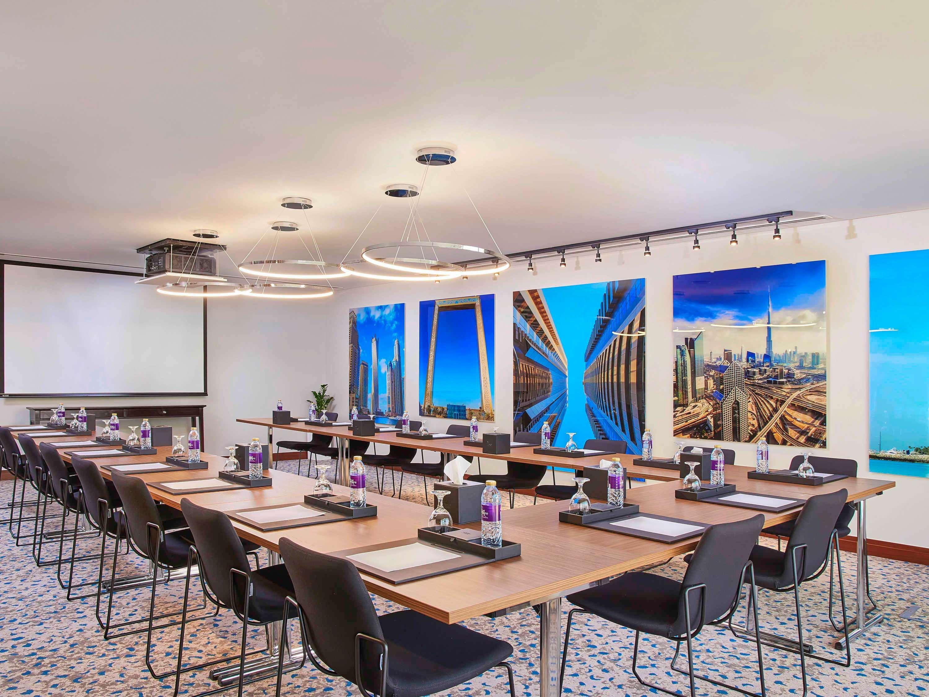 Mercure Hotel Apartments Dubai Barsha Heights Exterior photo